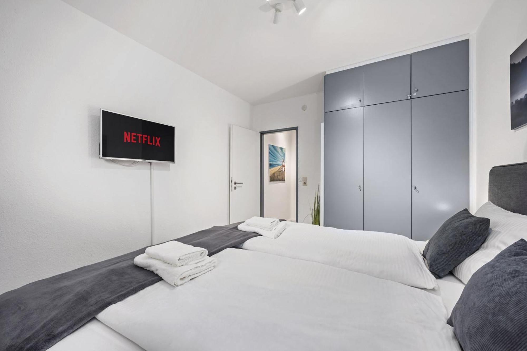 Greypearl - Ruhig Gelegen Mit Terrasse - Strandnaehe - Parkplatz - Wlan Busum Exterior photo